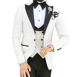 Handsome Pink White Wedding Tuxedos 2024 Black Peaked Lapel Men Blazers Waistcoat Fitted 3 Piece Jacket Vest Pantsuit Groom Suits Slim Formal Prom Bespoke Outfits