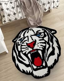 Carpets Irregular Animal Tiger Area Rug for Living Room Bedroom Fluffy Bathroom Carpet Home Decor Black White Tiger Head Art Floor Mat