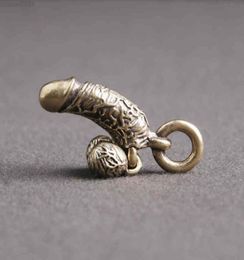 Creative brass penis pendant fun imitation chicken personality mini car key chain male genitalia6781573