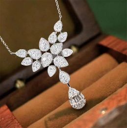 2021 Sparkling Luxury Jewellery Flower Pendant 925 Sterling Silver Water Drop Party White Topaz CZ Diamond Gemstones Women Wedding C5587476