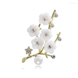 Brooches Rhinestone Material Plum Blossom Flower Brooch For Women's Versatile Temperament Wax Breast Collar Pin
