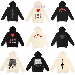 Mens Sweatshirts Designer Play Commes Jumpers Des Garcons Letter Embroidery Coat Long Sleeve Jacket Women Red Heart Loose Sweater Cardigan Zipper Hoodie