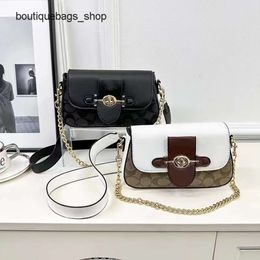 Luxury Brand Discount Handbag End Shoulder Bag for Fashion New Crossbody Versatile and Fashionable