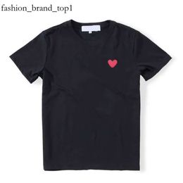 Mens Play T Shirt Designer Red Heart Commes Des Garcon Casual Women Shirts Des Badge Garcons High Quanlity Tshirts Commes Des Garcon T Shirt Cotton Embroidery 1243