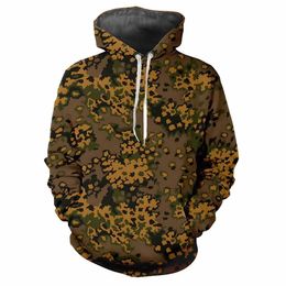 Sweatshirts Mens Hoodies Sweatshirts Fashionable mens hoodie with printed camouflage pattern digital printing casual long sleeved hoodie thick fabric top 240425