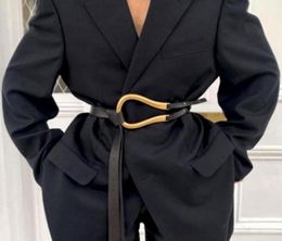 Belts Wild Ladies Belt Women Light Luxury Personality Curved Metal Horseshoe Buckle Large Ushaped Fashion3309101
