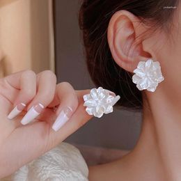 Stud Earrings 2024 Korean Exquisite White Flower Earring Girl Fashion Sweet Trend Women's Big Party Jewellery Gift