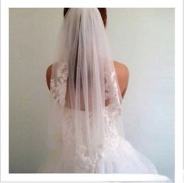 Wedding Hair Jewellery Short One Layer Waist Length Beaded Diamond Appliqued White Or Ivory Wedding Veil Bridal Veils With Comb