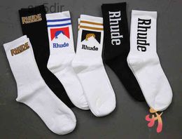 Rhude socks Simple Letter High Quality Cotton European American Street Trend Socks Men and Women Socks Warm and comfortable needle socks Rhude Couple InTub RZPB