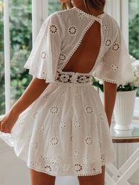 Fashion Summer Women White Dress Casual Backless Mini Dresses Hollow Out Floral Embroidery Cotton Party Dress Robe 18504 240426