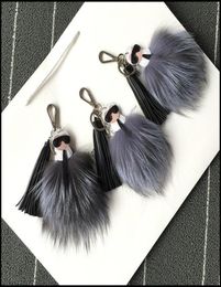 Car Key Chain For MenWomen Luxury Real Fox Fur Keyring Pendant With Tassel Charm Bag Holder Car Ornaments Accessories Keychains 21062497