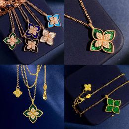 Jewelery Designer Pendant Necklaces Brand Clover for Women Gold Sweet Leaf Flower Elegant Charm Choker Crystal Diamond with Box Original Quality