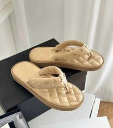 Designer Sandal Women Slides Platform Beach Outdoor Leather Flip Flop Flat Sandals Hawaii Style Sandal for Summer Beach