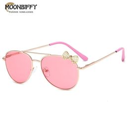 Kids Cute Sunglasses Metal Frame Children Sun Glasses Fashion Girls Outdoor Cycling Goggles Party Eyewear Pography Supplies 240416