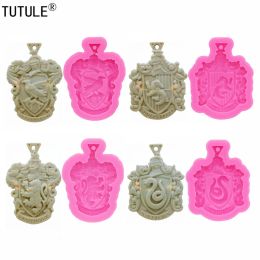 Moulds 4 pcs of combination necklace pendant epoxy resin silicone molds. Keychain Jewellery making gadgets. Kitchen cake baking mould