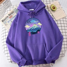 Mens Hoodies Sweatshirts Vaporwave Mount Fuji Memorial Ukiyo E Print Mens Hoodie Hip Hop S-Xxl Hoodie Autumn Wool Hoodie Fashion Casual Sportswear 240425