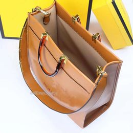 Luxurys Classic Fashion 5a womens bag designer woman handbag Sunshine Shopping Shopper bags ladies Handle Beach Laptop Letter Real Leather purseS purse
