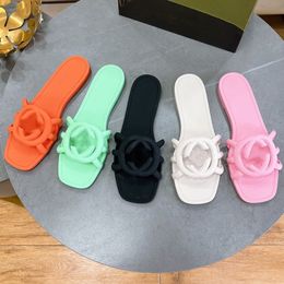 Summer Womens Slippers Sandals Designer Slippers Luxury Flat Heels Fashion Casual Comfort Flat Slippers Beach Slippers size 35-41