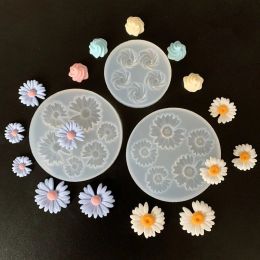 Moulds Mini Chrysanthemum Small Daisy Silicone Mold Baking Fondant Cookie Cake Decorating Tool Handmade DIY Jewelry Tool Clay Glue Mold