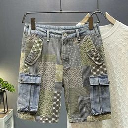 Men's Shorts 2024 Summer New denim shorts for mens casual loose fitting straight trendy cashew print flower work five minute pants Q240427