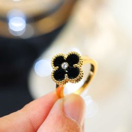 Designer versão alta versão alta v Gold grossa platada 18k Mijin Van de trevo de quatro folhas com Diamond White Fritillaria Black Agate Ring