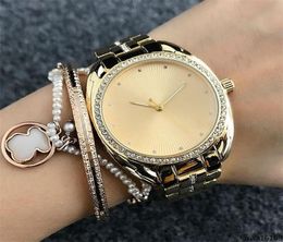 2020Female Elegant Crystal Female Clock Multi Style Quartz Casual Ladies Watch Bracelet Gift Whole Fashion Simple Ladies Quart9333282