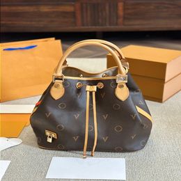 23SS Women's Luxury Designer Tote Bag Cowhide Leather Drawstring Bucket Bag Women's Shoulder Bag Crossbody Bag Gold Metal Acc Vckd