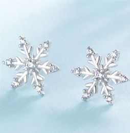 New fashion zircon earrings cute small fresh snowflake earrings women039s jewelry birthday gifts9525725