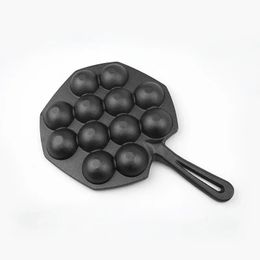 new 12 Hole Takoyaki Pan Wooden Handle Octopus Balls Fry Pan Cast Iron Mould Household Non-Stick Frying Pan Cookware Cooking Toolfor Octopus