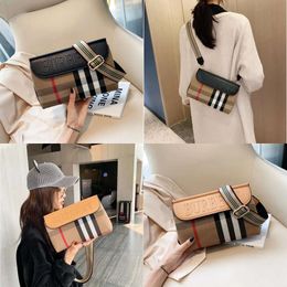 Crossbody Fashiona Designer Bags Striped Contrast Casual Womens Shoulder Diagonal Bag Versatile Women Purses Handbags Csg2401237 Original Quality