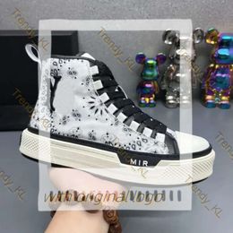 Designer TOP Stars Court Sneakers High Quality Amirir Shoes Ma1 Court Hi Sneaker Men Sky Top Low Sneakers Leather Canvas Shoes High Top Shoes Size 39-46 991