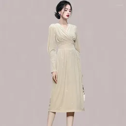 Casual Dresses Temperament Fund 2024 Autumn Winters Hubble-bubble Sleeve Long Ruffle Drill Collect Waist Words Dress