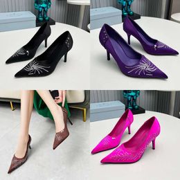 Quality Top Brand Pumps Fashion Women Silk 8.5cm High Heel Designer Shoe Casual Pointed Rivet Decoration Wedding Shoes s Original Quality