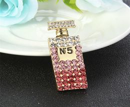 New Fashion Trendy Brooch Pins Gold Plated Crystal Letter Mini cute Bottle Brooch Pin for Girls Women Jewellery Gift5346167