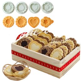 Moulds Valentine's Day Sandwich Biscuit Mould 3D Cookie Embossing Mould Flower Love Heart Fruit Animal Shaped Baking Cake Mould Set