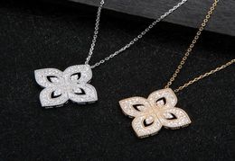 New Women Clover Necklaces Iced Out Pendants Link Chain Jewellery Gold Silver Fashion Cubic Zirconia Rhinestone Four Leaf Flower Pen1348786