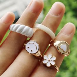 Cluster Rings 2024 Sell Love Ring Drip Oil White Flower Heart Vintage Set With 6-piece Women Finger Jewellery Girls Birthday Gift