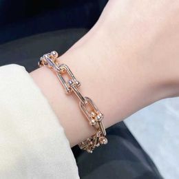 Fashion High version V-gold tiffays horseshoe buckle U-shaped bracelet with 18k rose gold light luxury fashion couple trend