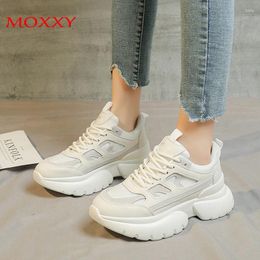 Fitness Shoes White Sneakers Women 2024 Fashion Luxury Chunky Platform Green Yellow Casual Running Woman Vulcanize Basket Femme