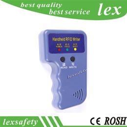 Handheld 125khz RFID DUPLICATOR EM4100 TK4100 القراء الكاتب بطاقة التحكم في بطاقة العلامة المكدومة بطاقات هوية COLIER COPIER COPIER Reader