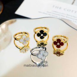 Designer Luxury Jewellery Ring Vancllf High Version v Golden Fan Family Four Leaf Grass Red Jade Medal Full Diamond Fashion Black Agate Live Broadcast