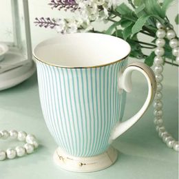 Mugs Elegant tea cups British purified ceramic cups bone cups Chinese blue striped coffee cups gold patterns and stylish and uniquely designed cups J240428