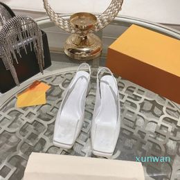 Luxurys designer scarpe sandali alla moda tacchi di alta qualità imitazione bancone sandali con tacchi alti baotou con fresco