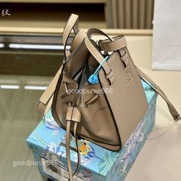Bags Lady Spain Designer Bag Purse Family Loe Small Hanging Women's Crossbody Handheld Hammock Tote Handbags