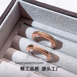 Women Band Tiifeany Ring Jewelry V-Gold Lock U-shaped Two tone Single Row Diamond Personalized Versatile Fashion Decoration Womens