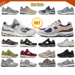 New Casual Designer Shoes 2002s Men Women Sneakers Sea Black Rain Cloud Grey Workwear Beige Green Trainers Mens Womens Sports Trail Running trainer