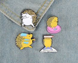 Cute enamel pins Love reading Hip hop animal badge brooches for women wholesale Weighing cartoon Lapel pin Shirt bag jewelry gifts7765184