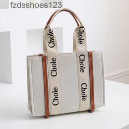 shoulder Tote portable Designer Bags one Cloee Handbags fashion Women Bag canvas 2024 new commuting high-capacit LKGH