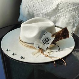 Retro Suede Fedora Hat for Women Men Feather Accessories Hats Church Jazz Cap Panama Fashion Party Autumn 240425