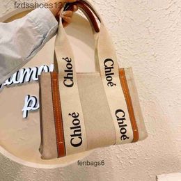 Canvas Designer Woody Cloee Bags Tote Handbag 2024 Bag Fashion Beach One Niche Shoulder Design Portable Large Tote Women's Ca T2G3